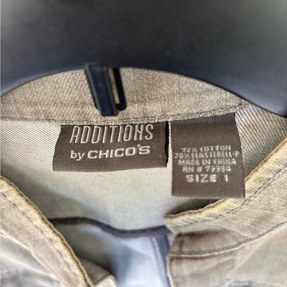 Womens Grey Wash Demin Jean Spring Jacket Chicos sz 1 (M 8) Casual Y2K Goth - Picture 3 of 4